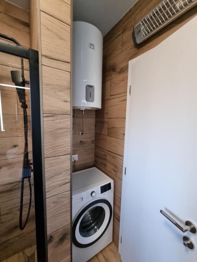 Lovre Apartament Zadar